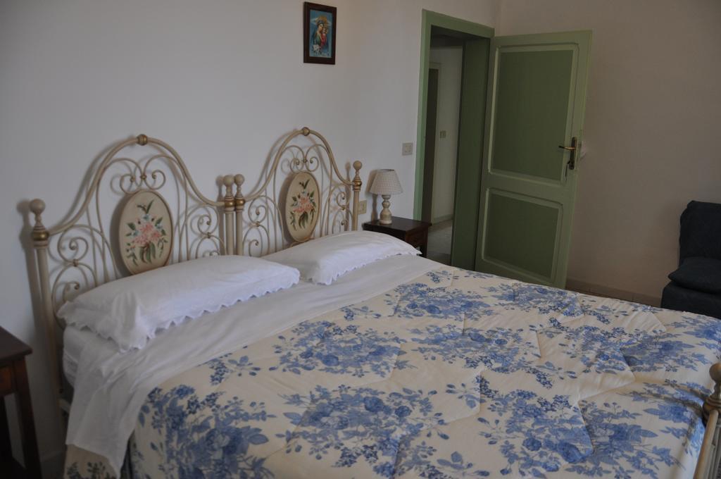 פוליניו Agriturismo "Antico Frantoio" מראה חיצוני תמונה
