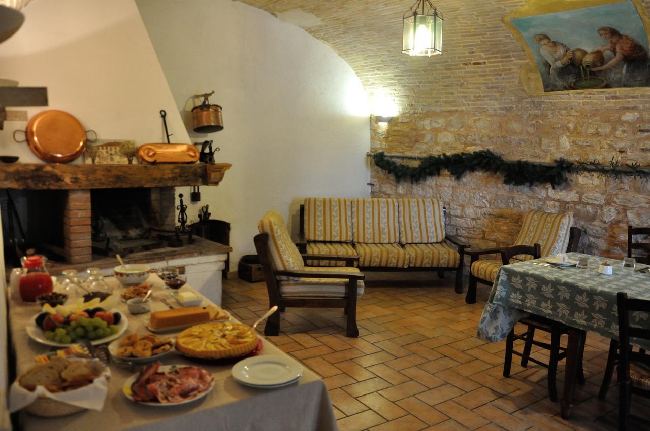 פוליניו Agriturismo "Antico Frantoio" מראה חיצוני תמונה